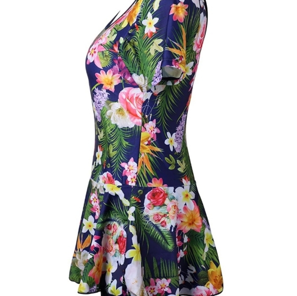 Modest Women's One Piece Swimdress - Picture 5 of 7